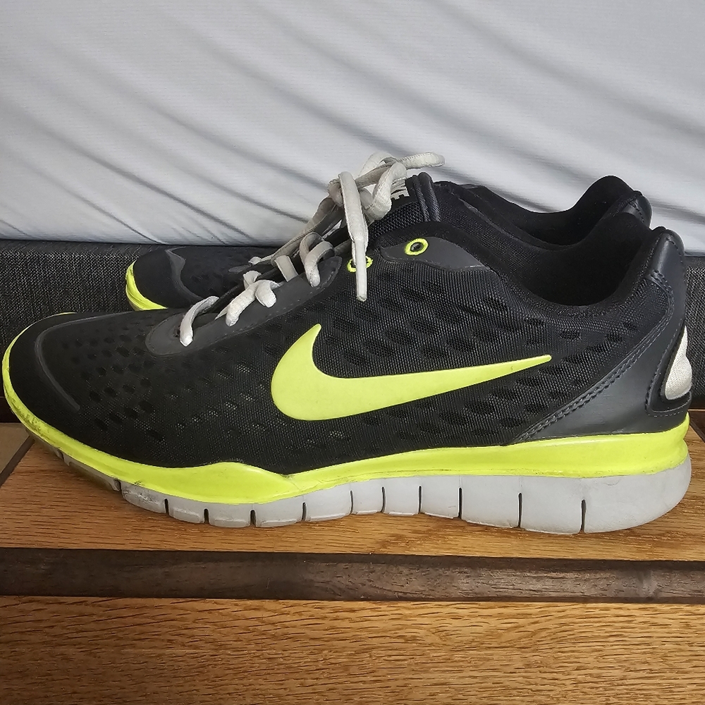 Nike FREE TR LUXE 2.0